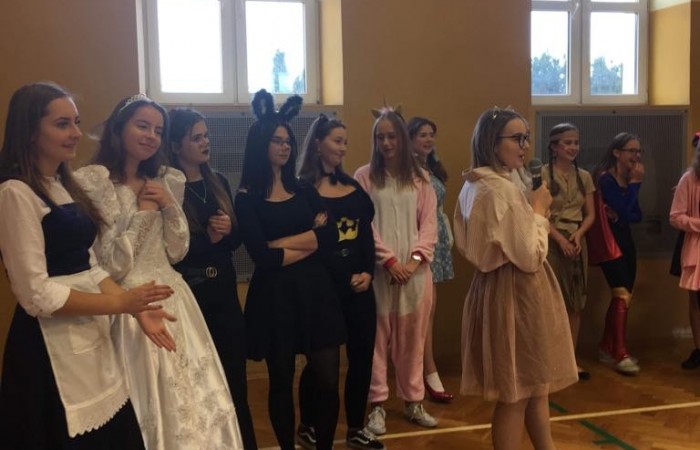 47680090_782272385455081_377196010893475840_n