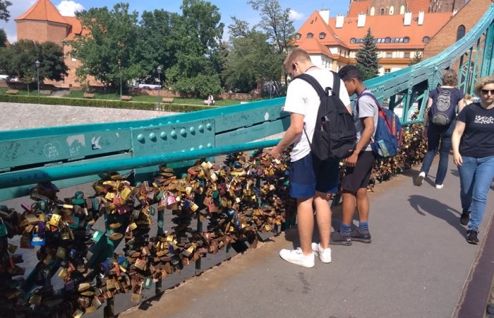 61985755_2082033575239622_6368186741794275328_n