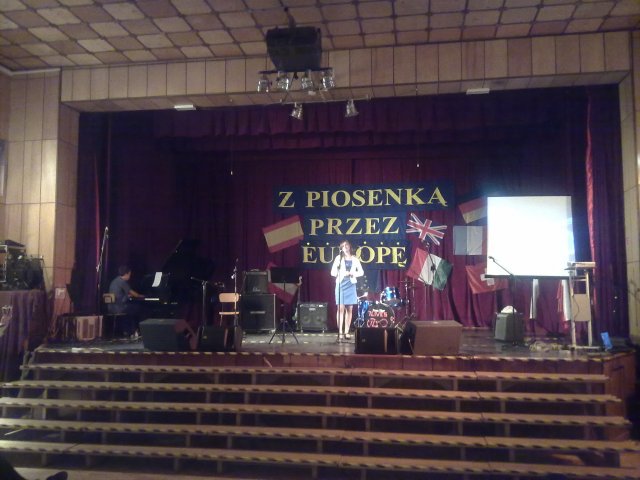 Z piosenką przez Europę 2012